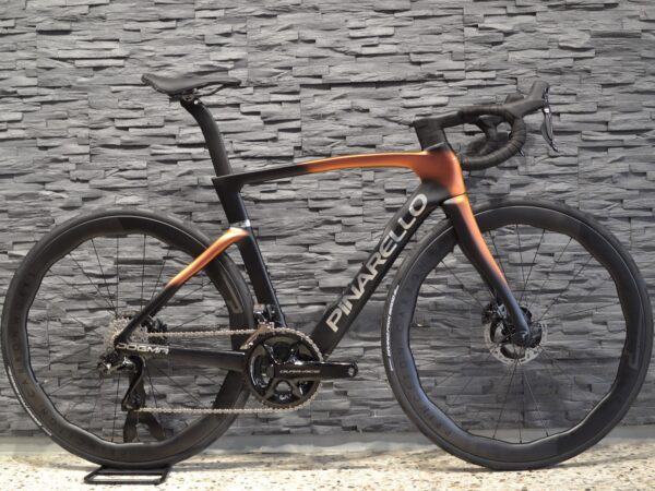 Pinarello Dogma F 2025