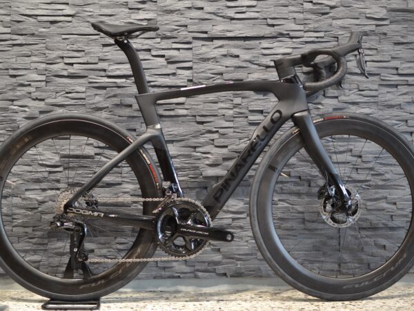 Pinarello Dogma F 2025