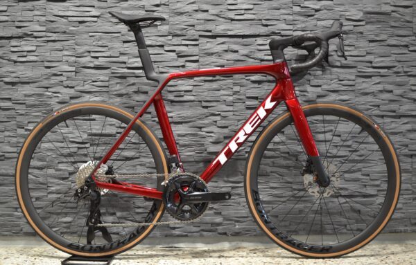 Trek Madone SL 6 Gen 8 – Bild 2
