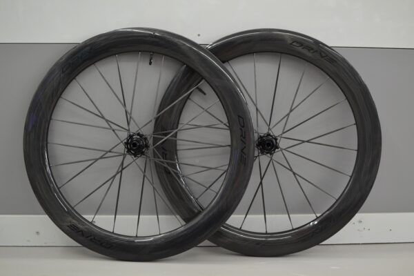 Elitewheels Drive II Carbonspeichen 50D (±1300g), 65D (±1460g)